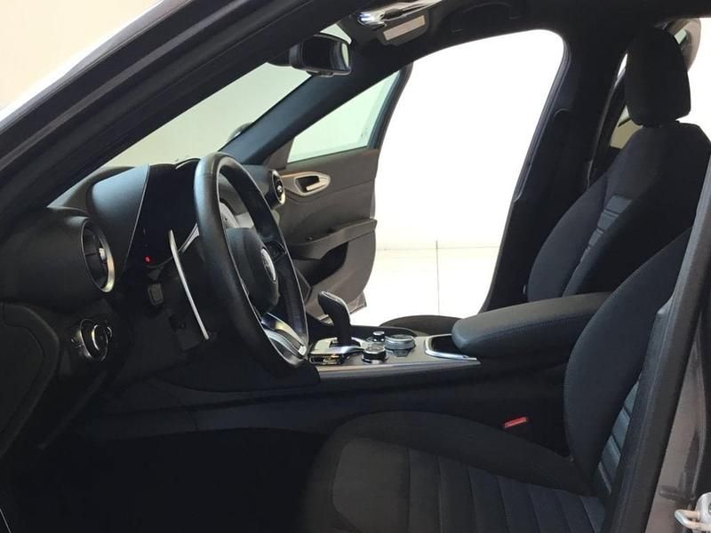 Usata Alfa Romeo Giulia Sprint 280 CV (205 kW) 2024 Grigio Berlina