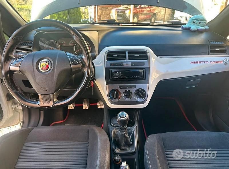 Usata Abarth Grande Punto 155 CV (114 kW) 2008 Bianco Utilitaria