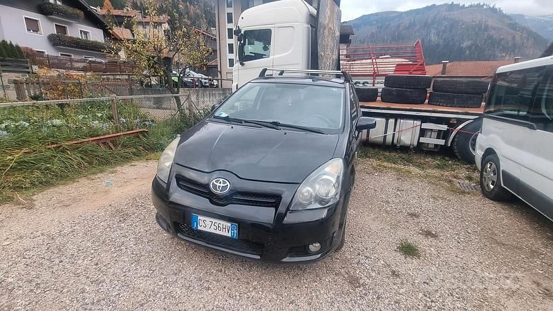 Usata Toyota Corolla Verso 116 CV (85 kW) 2005 Nero Monovolume