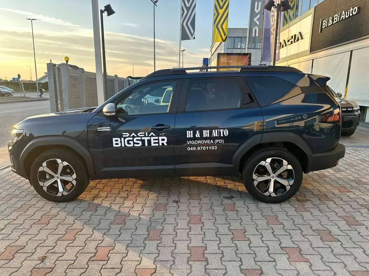 Usata Dacia Bigster Journey 109 CV (80 kW) 2025 Blu indigno SUV