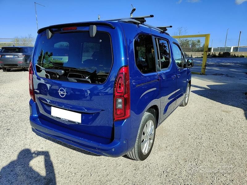Usata Opel Combo Life Edition+ 102 CV (75 kW) 2021 Blu/azzurro Berlina