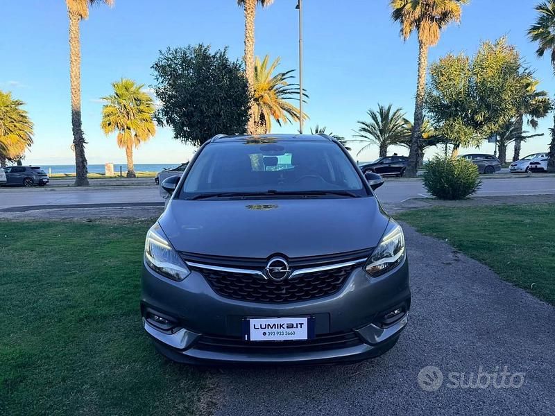 Usata Opel Zafira Business 150 CV (110 kW) 2017 Grigio Monovolume