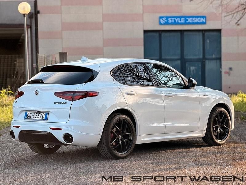 Usata Alfa Romeo Stelvio Veloce 210 CV (154 kW) 2022 Bianco SUV