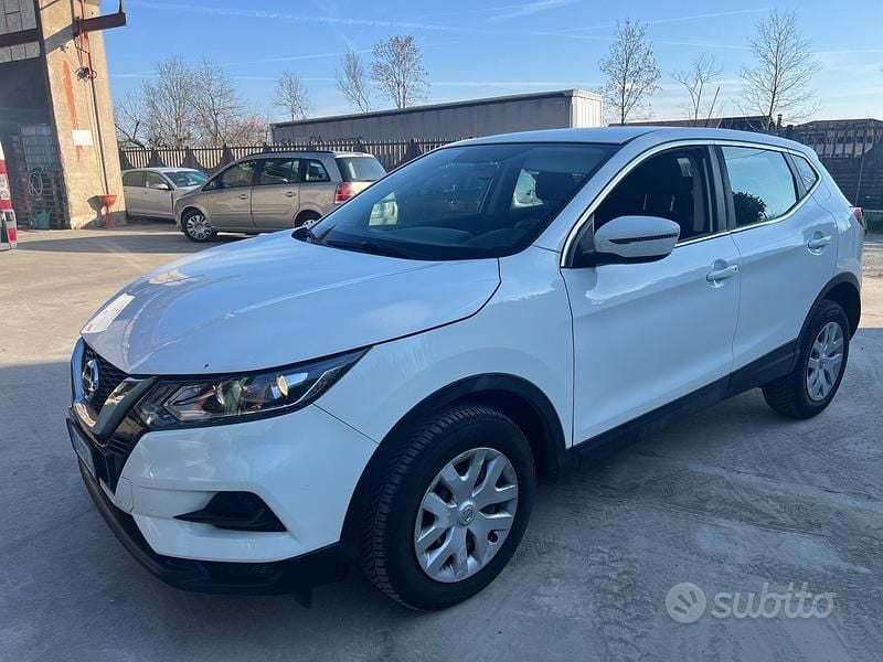 Usata Nissan Qashqai 115 CV (84 kW) 2019 Bianco SUV