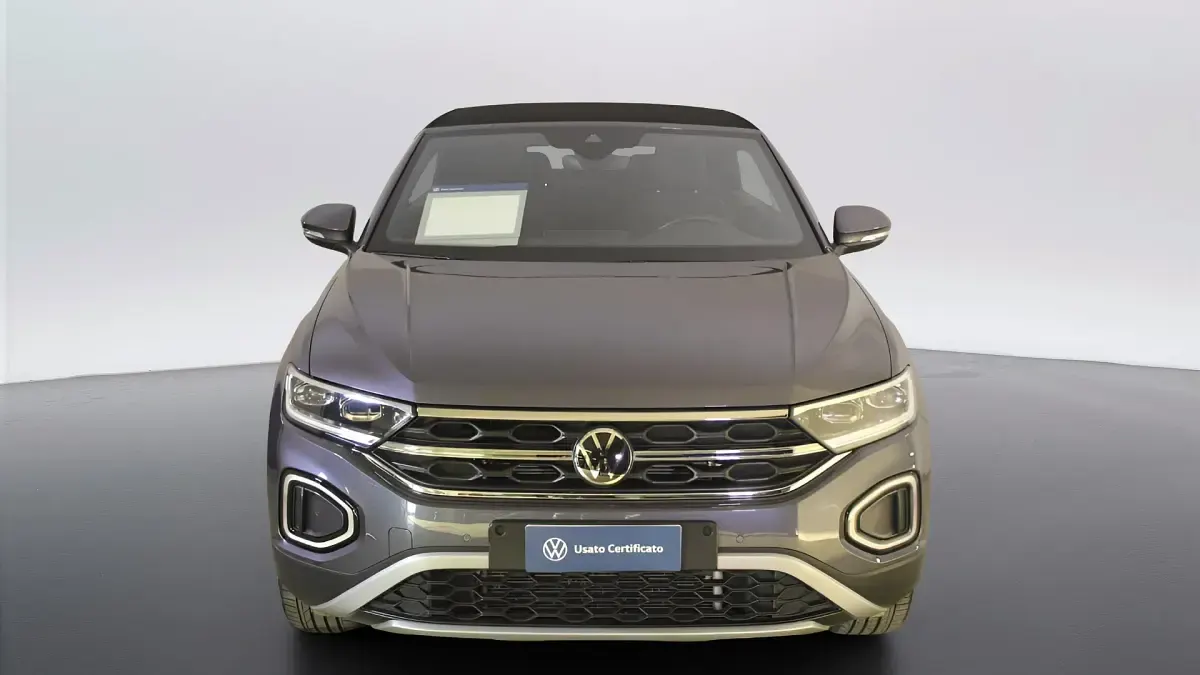 Usata VW T-Roc Style 110 CV (80 kW) 2023 Grigio fumo met. SUV