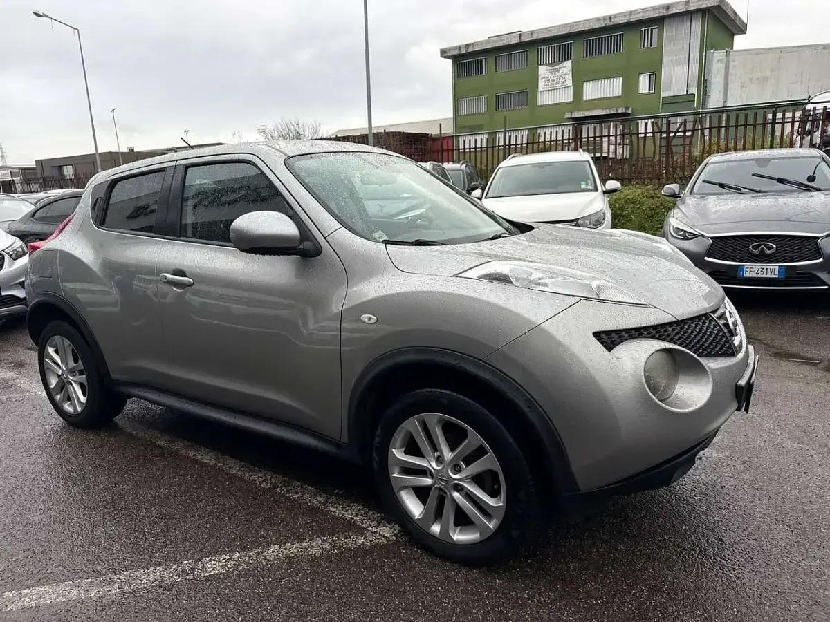 Usata Nissan Juke 110 CV (80 kW) 2011 Grigio SUV