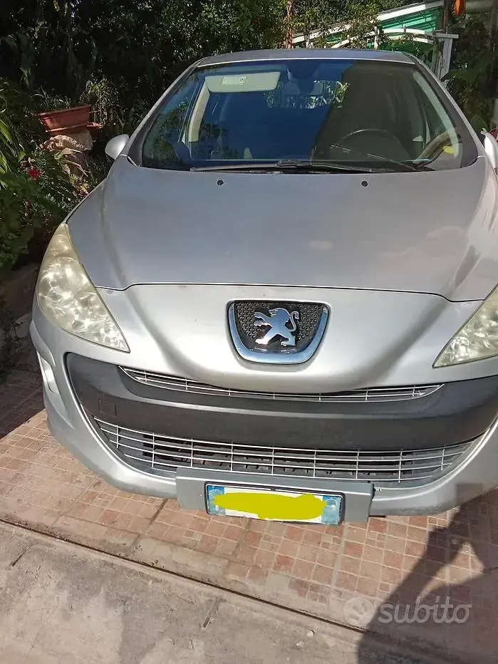 Usata Peugeot 308 95 CV (69 kW) 2008 Grigio Utilitaria