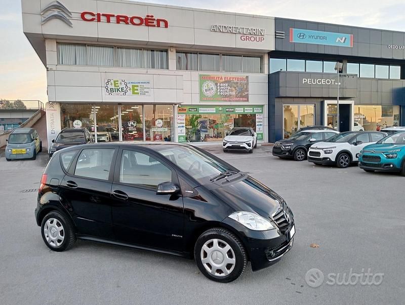 Nero Usata 2011 Mercedes A160 Style Tre volumi | 6900 € (Molto cara) - Immagine 1/4