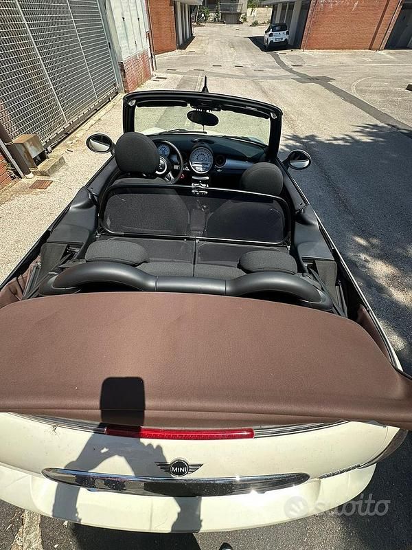 Usata Mini Cooper Cabriolet 2009 Cabrio