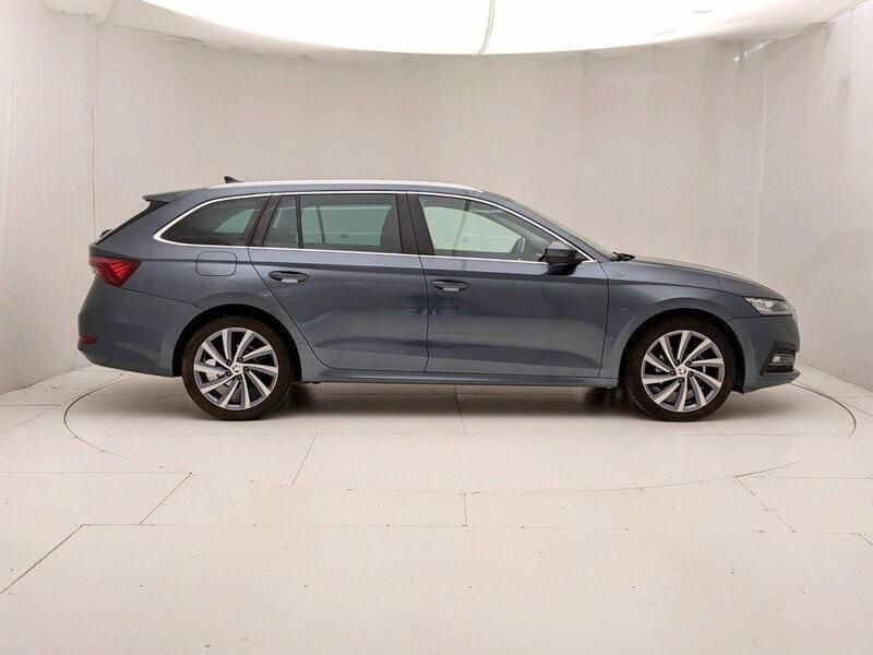 Usata Skoda Octavia Style 150 CV (110 kW) 2021 Grigio Station wagon