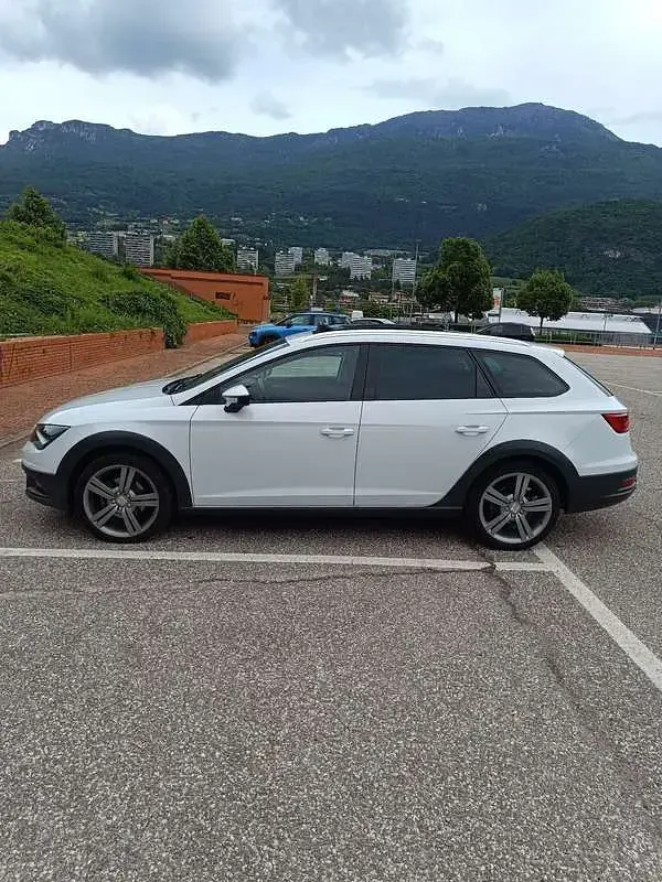 Usata Seat Leon ST 4Drive 150 CV (110 kW) 2016 Bianco Station wagon