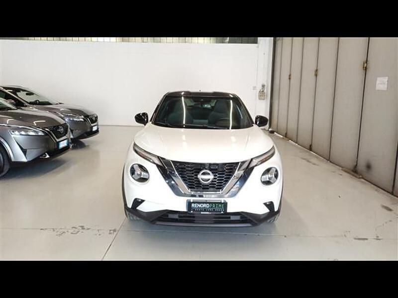 Używany Nissan Juke N-Connecta 114 KM (83 kW) 2022 Biały SUV