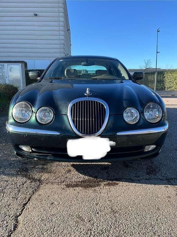Usata Jaguar S-Type S 238 CV (175 kW) 2000 Verde Berlina
