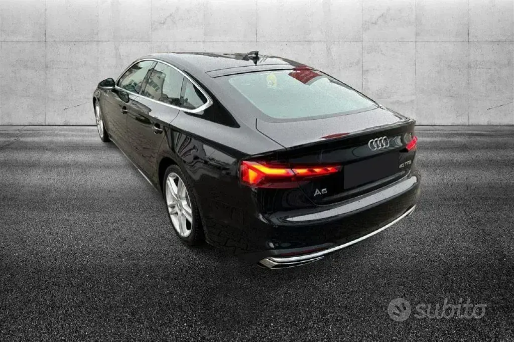 Usata Audi A5 Comfort 204 CV (150 kW) 2021 Nero metallizzato Coupé
