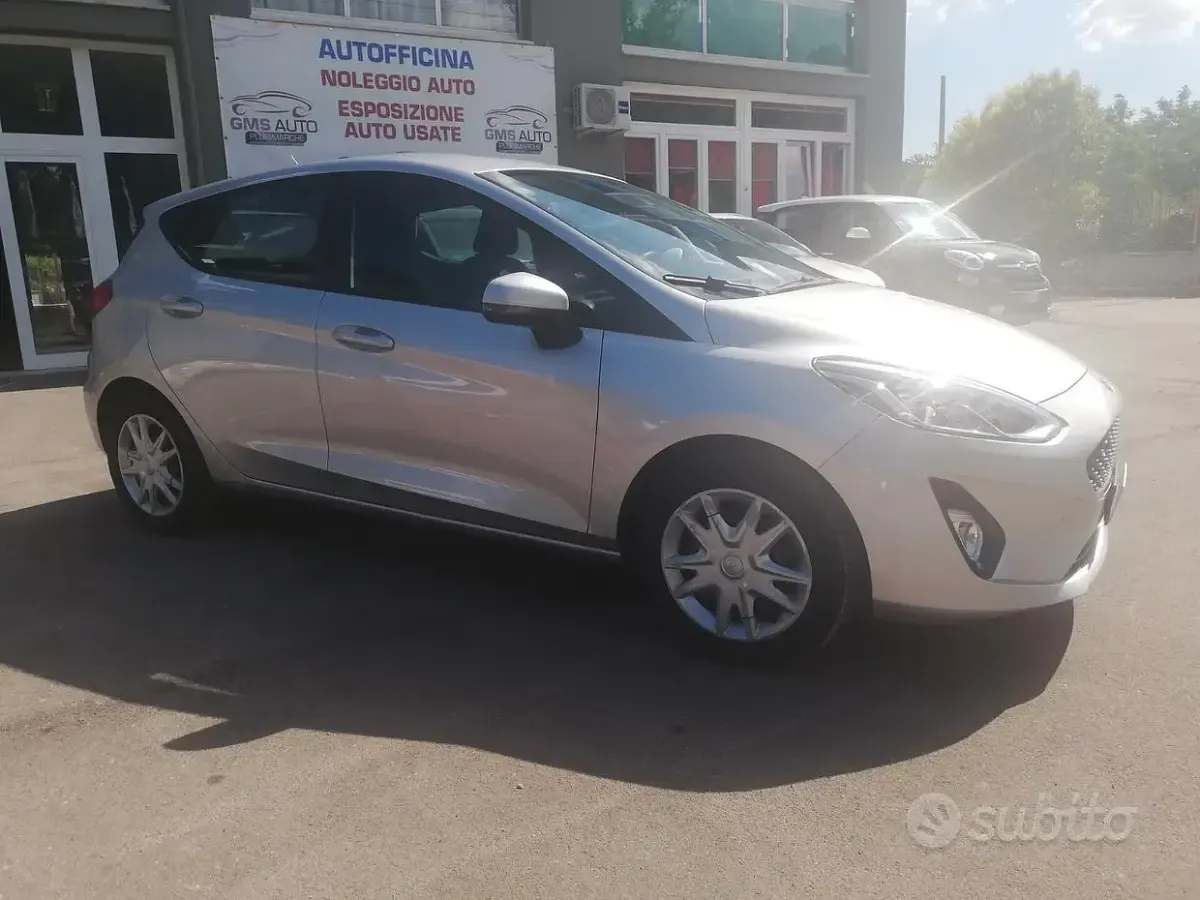 Usata Ford Fiesta Vignale 86 CV (63 kW) 2019 Grigio Utilitaria