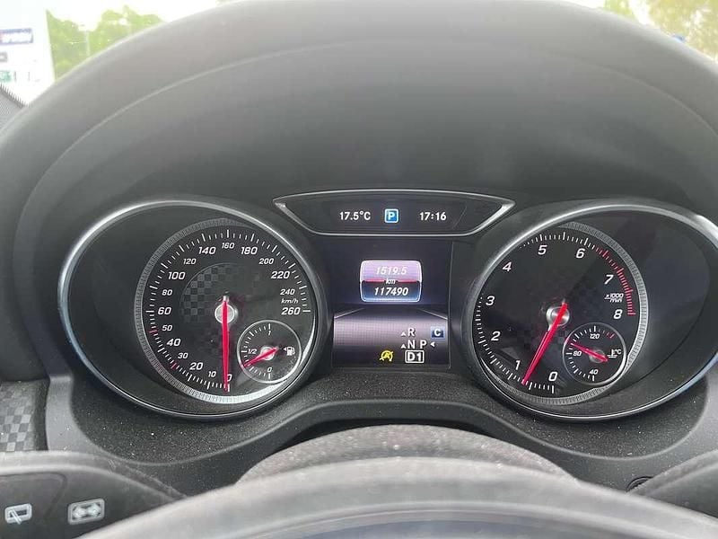 Usata Mercedes 200 156 CV (114 kW) 2018 Argento Berlina