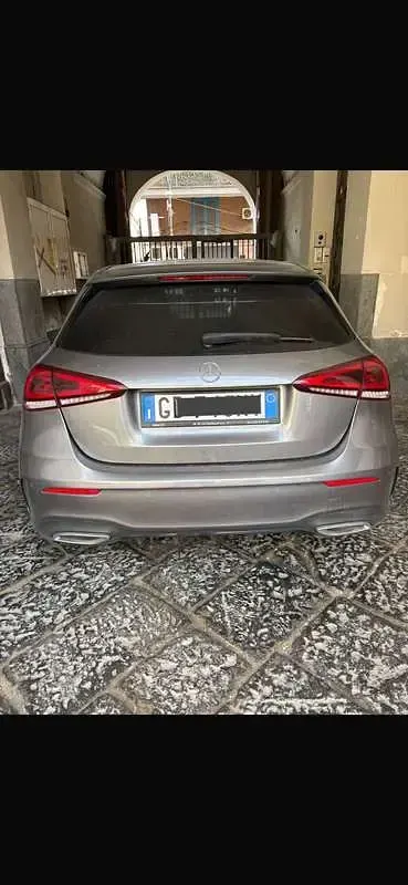 Usata Mercedes A180 Premium 116 CV (85 kW) 2021 Grigio Berlina