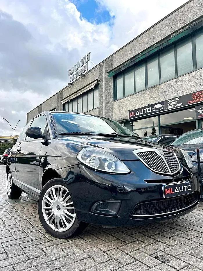 Usata Lancia Ypsilon 60 CV (44 kW) 2007 Utilitaria