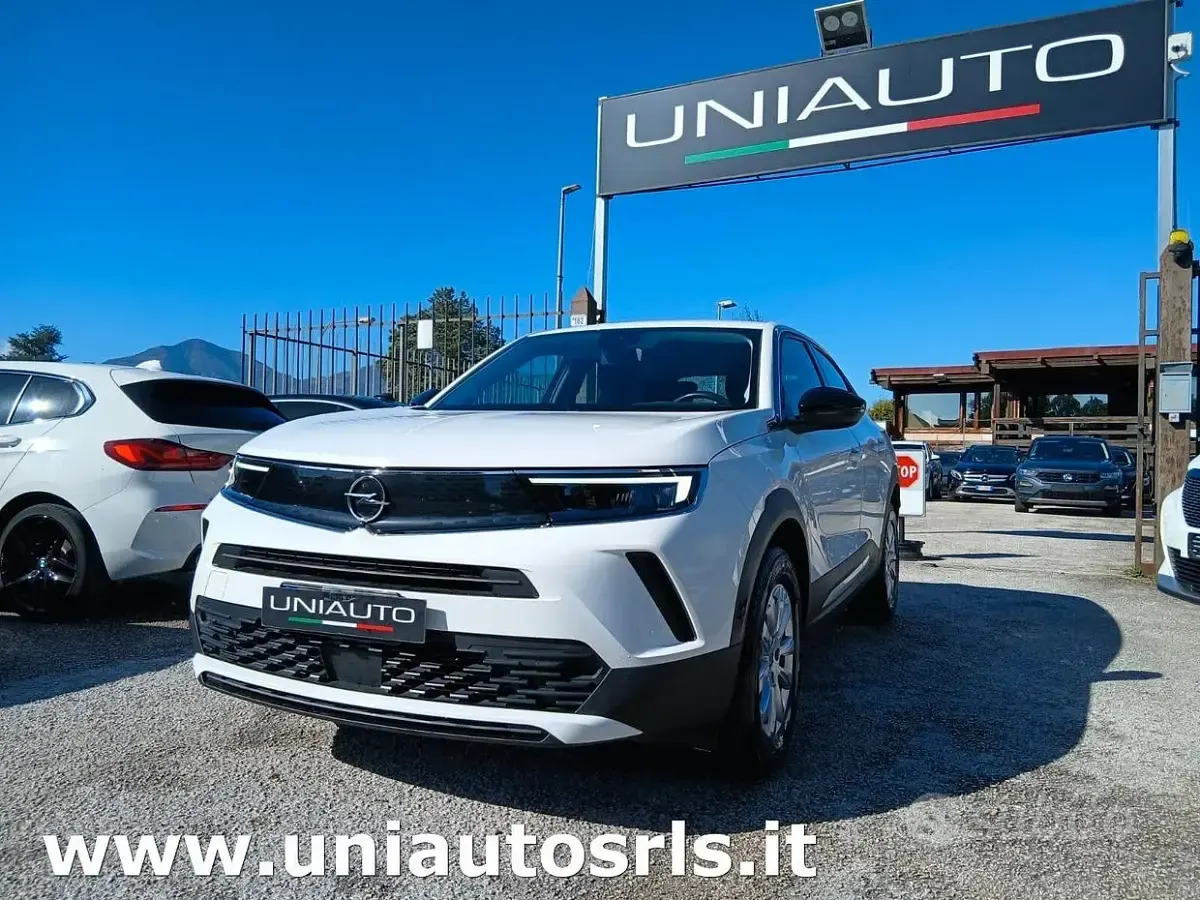Usata Opel Mokka Elegance 101 CV (74 kW) 2022 Bianco SUV