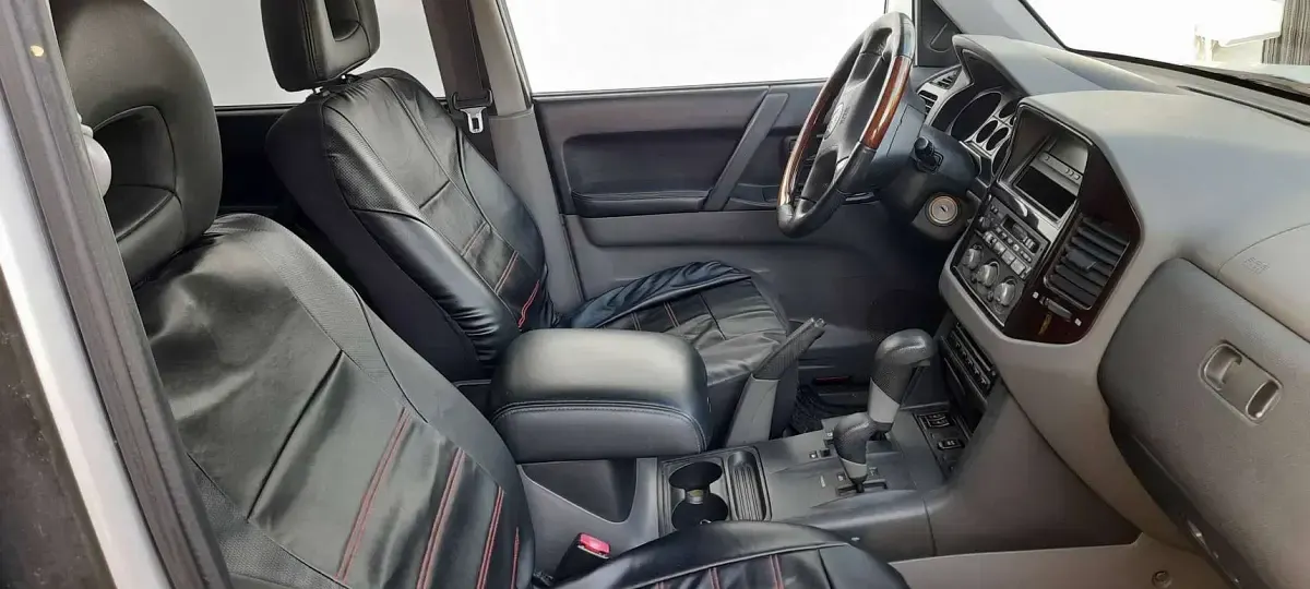 Usata Mitsubishi Pajero 160 CV (117 kW) 2001 Argento SUV