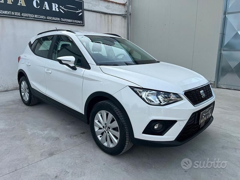 Usado Seat Arona 95 CV (69 kW) 2018 Blanco SUV