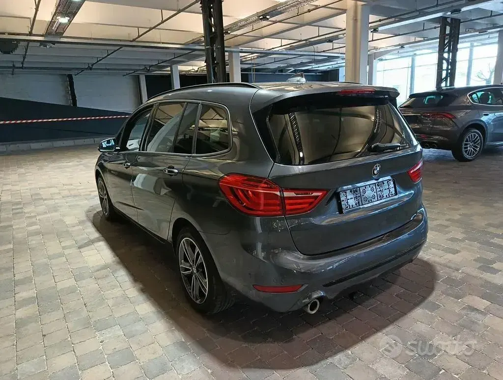 Usata BMW 216 Gran Tourer Sport Line 109 CV (80 kW) 2022 Nero Monovolume