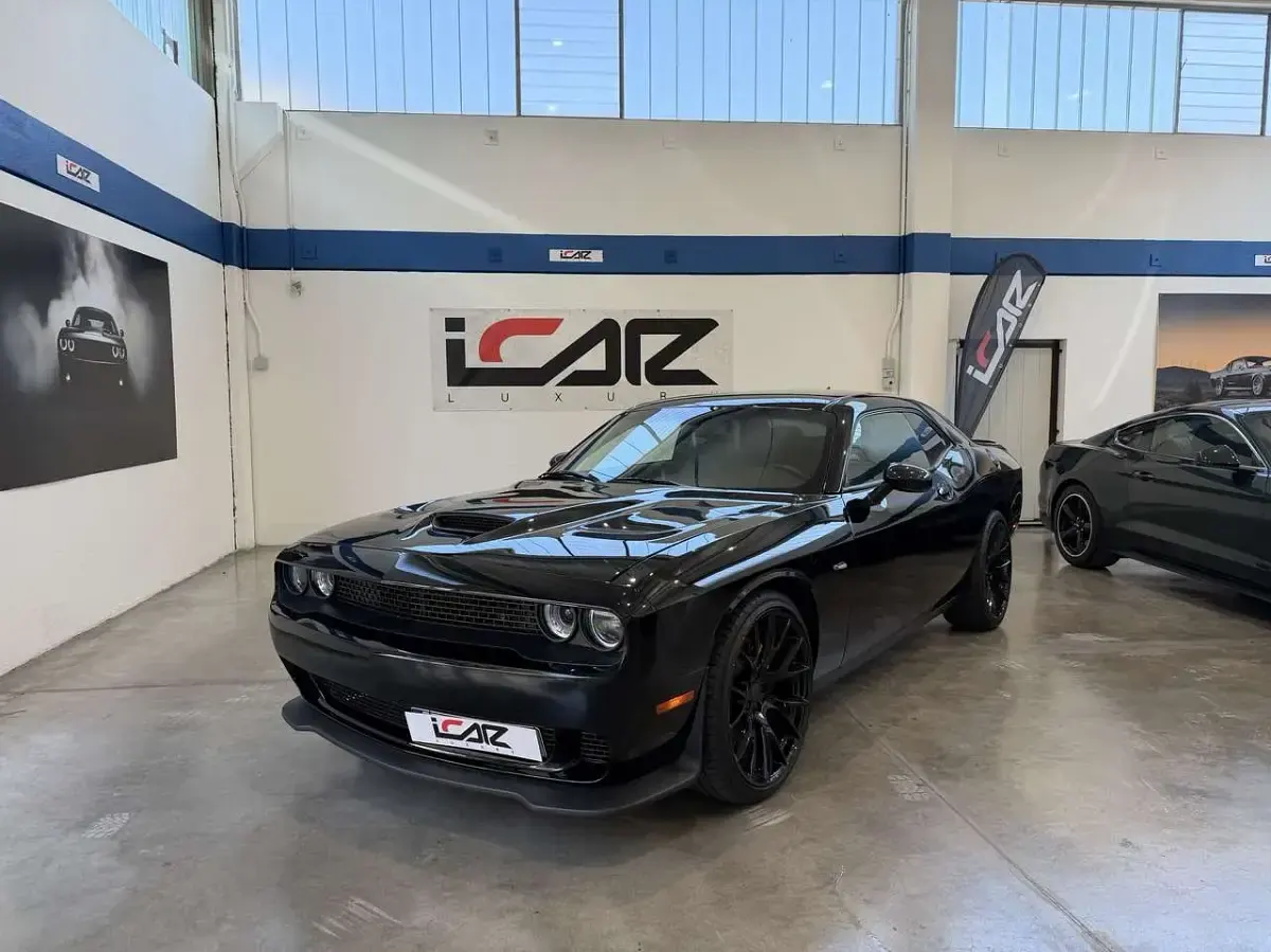 Usata Dodge Challenger 375 CV (275 kW) 2022 Nero Coupé