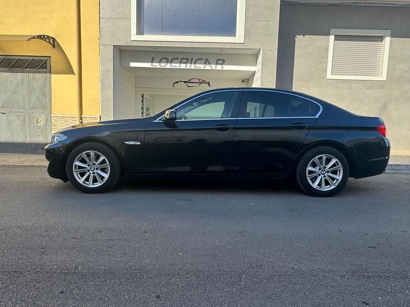 Usata BMW 520 184 CV (135 kW) 2012 Nero Berlina