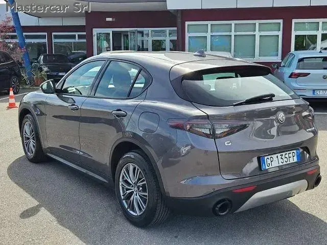 Usata Alfa Romeo Stelvio Super 209 CV (153 kW) 2023 Grigio SUV