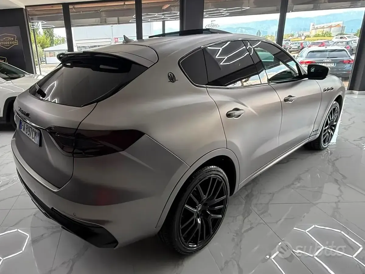 Usata Maserati Levante GranLusso 430 CV (316 kW) 2019 Grigio SUV