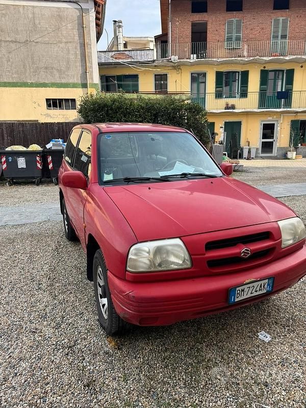 Usata Suzuki Grand Vitara 2001 Rosso SUV