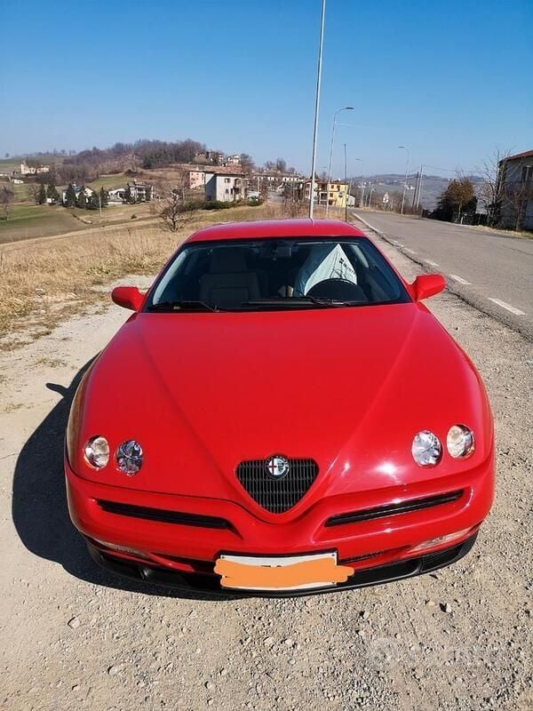 Usata Alfa Romeo GTV 201 CV (147 kW) 1996 Rosso Coupé