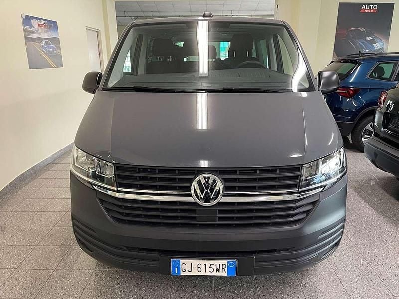 Usata VW Transporter Trendline 110 CV (80 kW) 2022 Grigio scuro Furgone