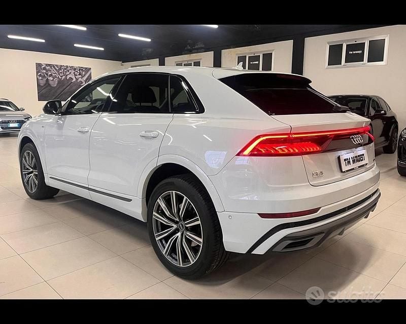 Usata Audi Q8 Sport 286 CV (210 kW) 2021 Bianco SUV