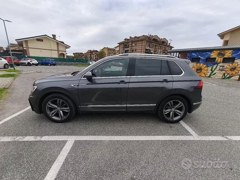 Usata VW Tiguan Sport 125 CV (91 kW) 2018 Grigio SUV