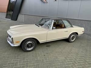 Usata Mercedes SL280 170 CV (125 kW) 1970 Beige Cabrio