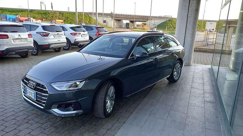 Usata Audi A4 Advanced 163 CV (119 kW) 2021 Grigio manhattan metallizzato Station wagon