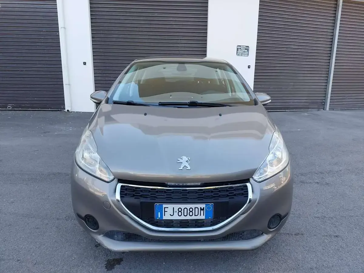 Usata Peugeot 208 Active 68 CV (50 kW) 2013 Other Utilitaria