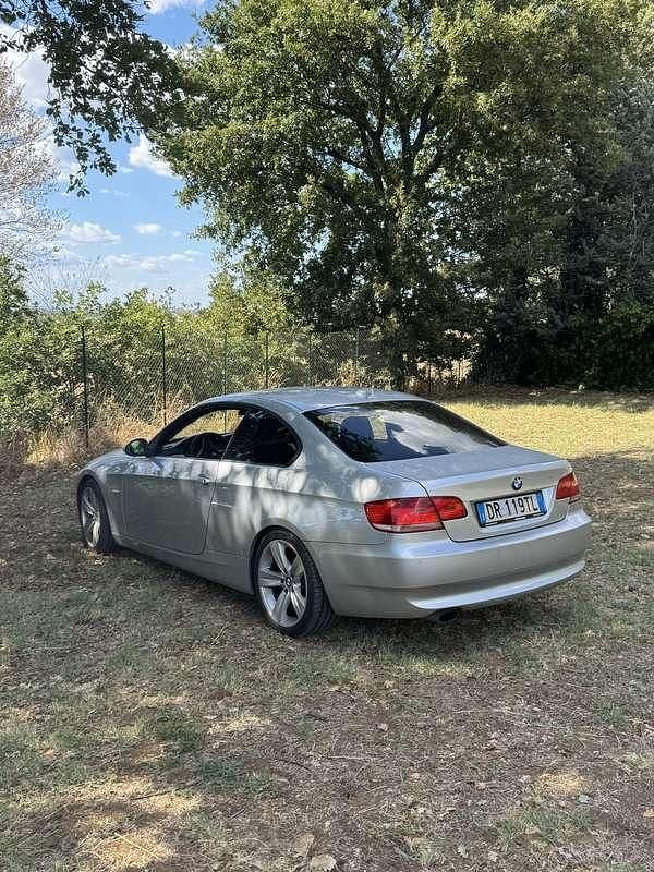 Usata BMW 320 177 CV (130 kW) 2007 Coupé