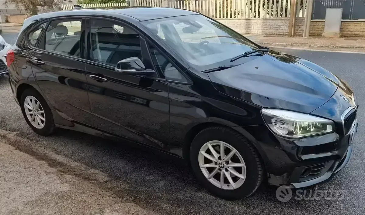 Usata BMW 216 Active Tourer Advantage 116 CV (85 kW) 2016 Nero Monovolume