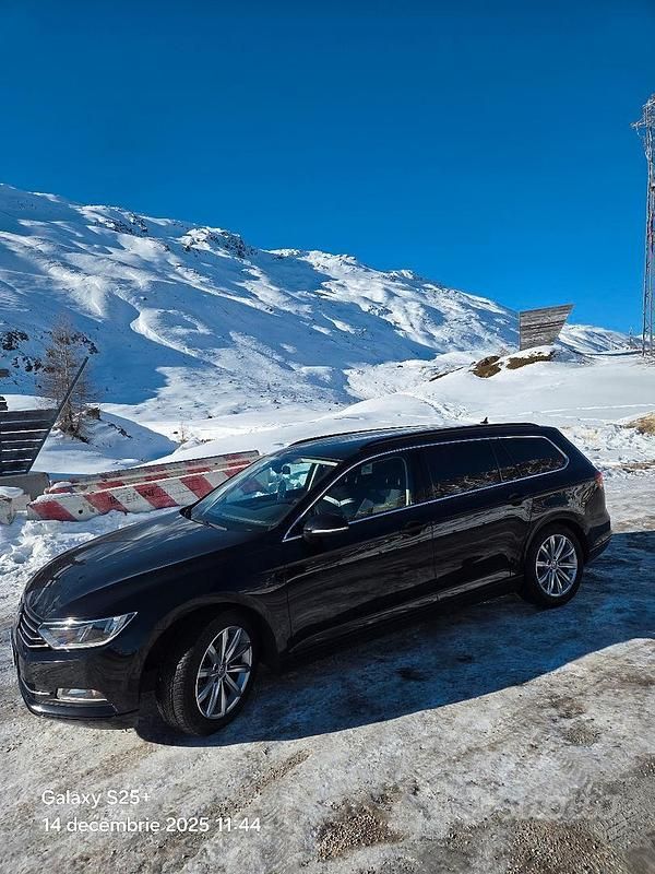 Usata VW Passat 240 CV (176 kW) 2018 Nero Station wagon