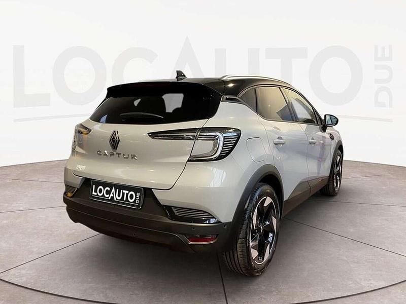 Usata Renault Captur Techno 101 CV (74 kW) 2025 Grigio SUV