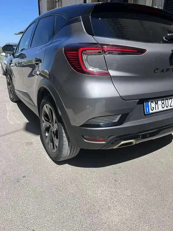 Usata Renault Captur Engineered 92 CV (67 kW) 2023 SUV