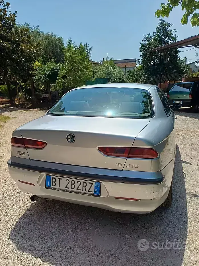Usata Alfa Romeo 156 116 CV (85 kW) 2002 Grigio Berlina