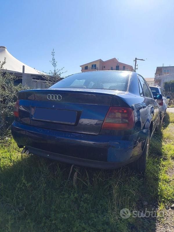 Usata Audi A4 2000 Blu Berlina