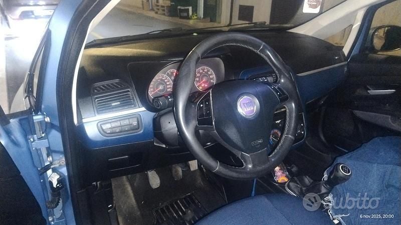 Usata Fiat Punto 2008 Blu Berlina