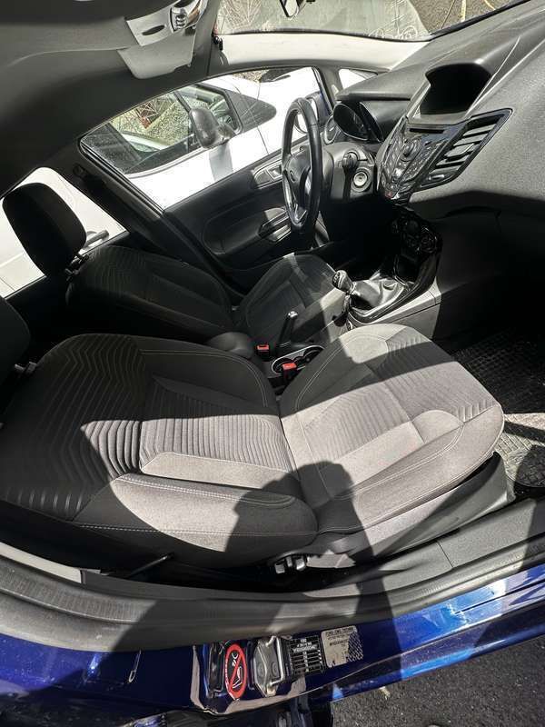 Usata Ford Fiesta Titanium 92 CV (67 kW) 2013 Blu Utilitaria