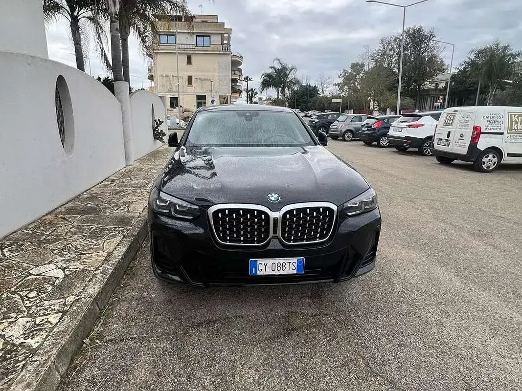 Usata BMW X4 M Sport 190 CV (139 kW) 2025 Nero SUV