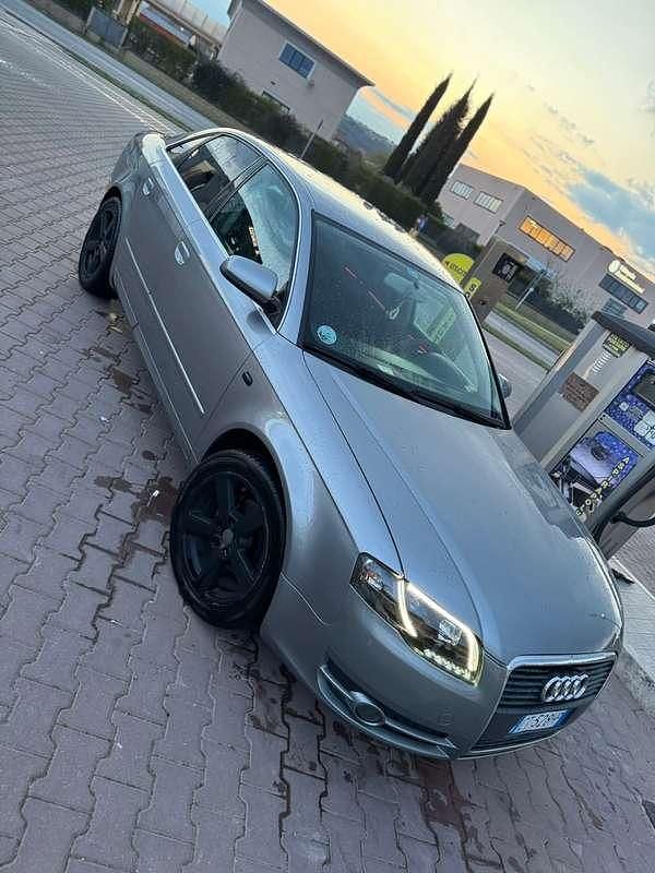 Usata Audi A4 Ambiente 140 CV (102 kW) 2005 Grigio Berlina