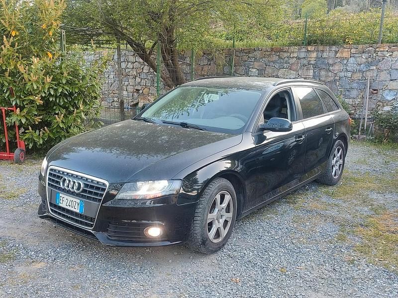 Usata Audi A4 143 CV (105 kW) 2011 Nero Station wagon